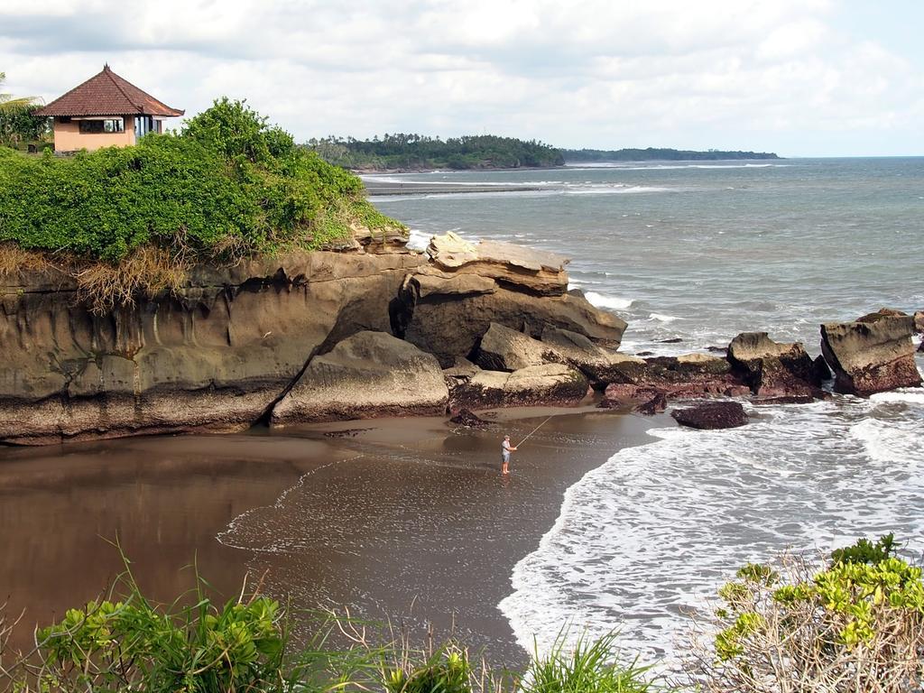 Gajah Mina Beach Resort Selemadeg  Exterior photo