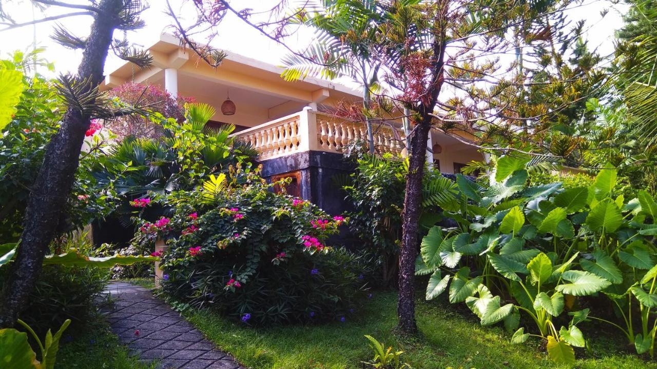 Gajah Mina Beach Resort Selemadeg  Exterior photo